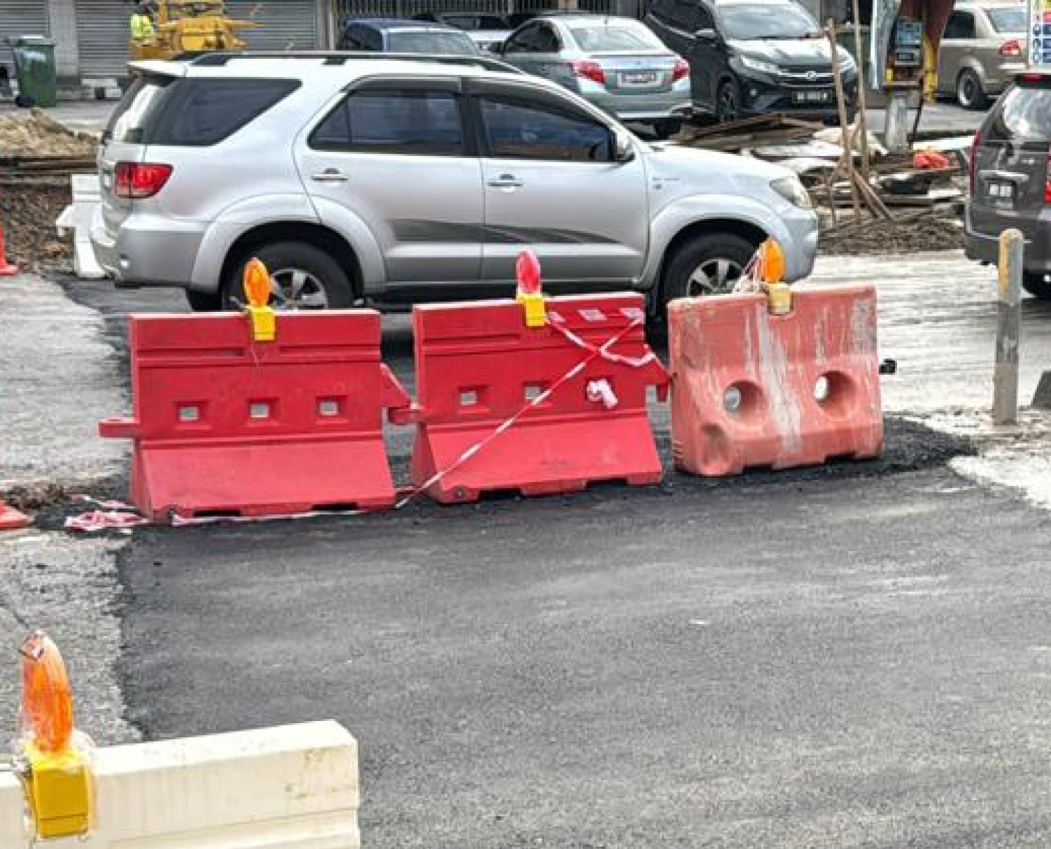Upgrading drainage at 7th mile Penrissen Road, Sarawak
