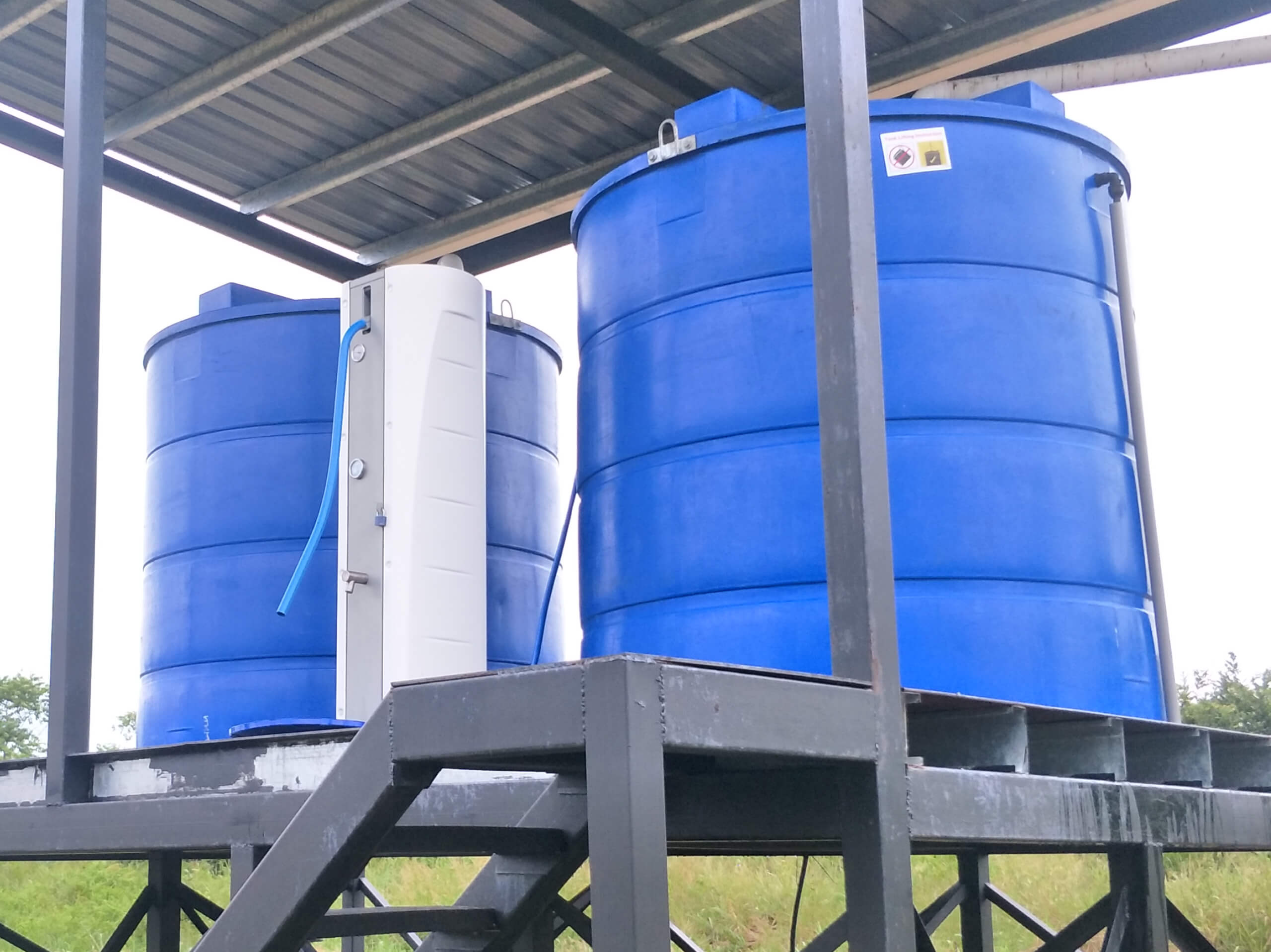 VP manual in Rumah Assam Paya, Miri